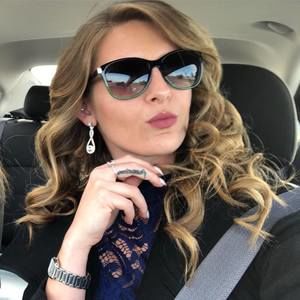 Meet your Posher, Kelsey